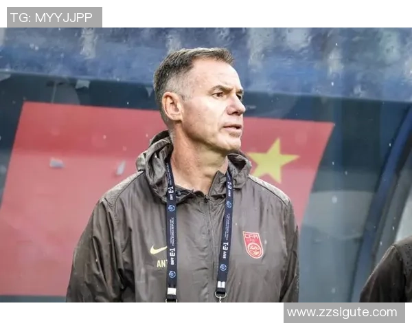 足球明星鼻子受伤瞬间曝光伤痛背后的坚持与勇气